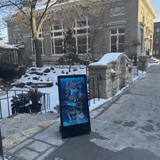 Beyond the Wall: Why Portable Digital Signage is the MVP of Retail Events