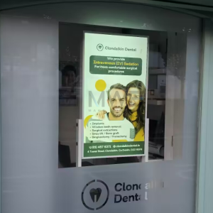 Señalización digital para ventanas Reino Unido